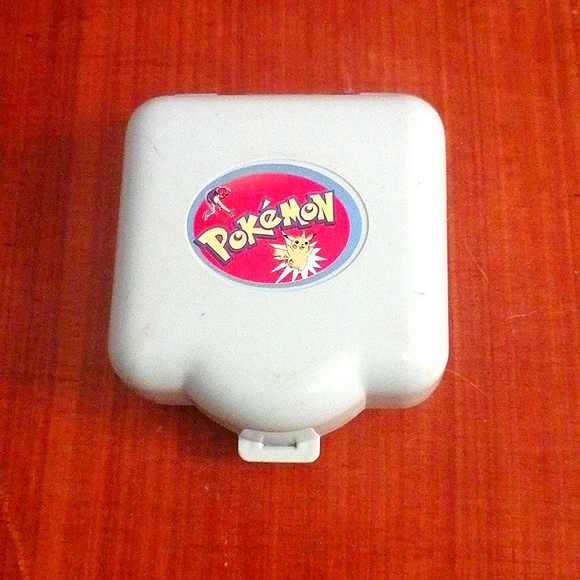 90's Pokemon small play house - Picture 2 of 6